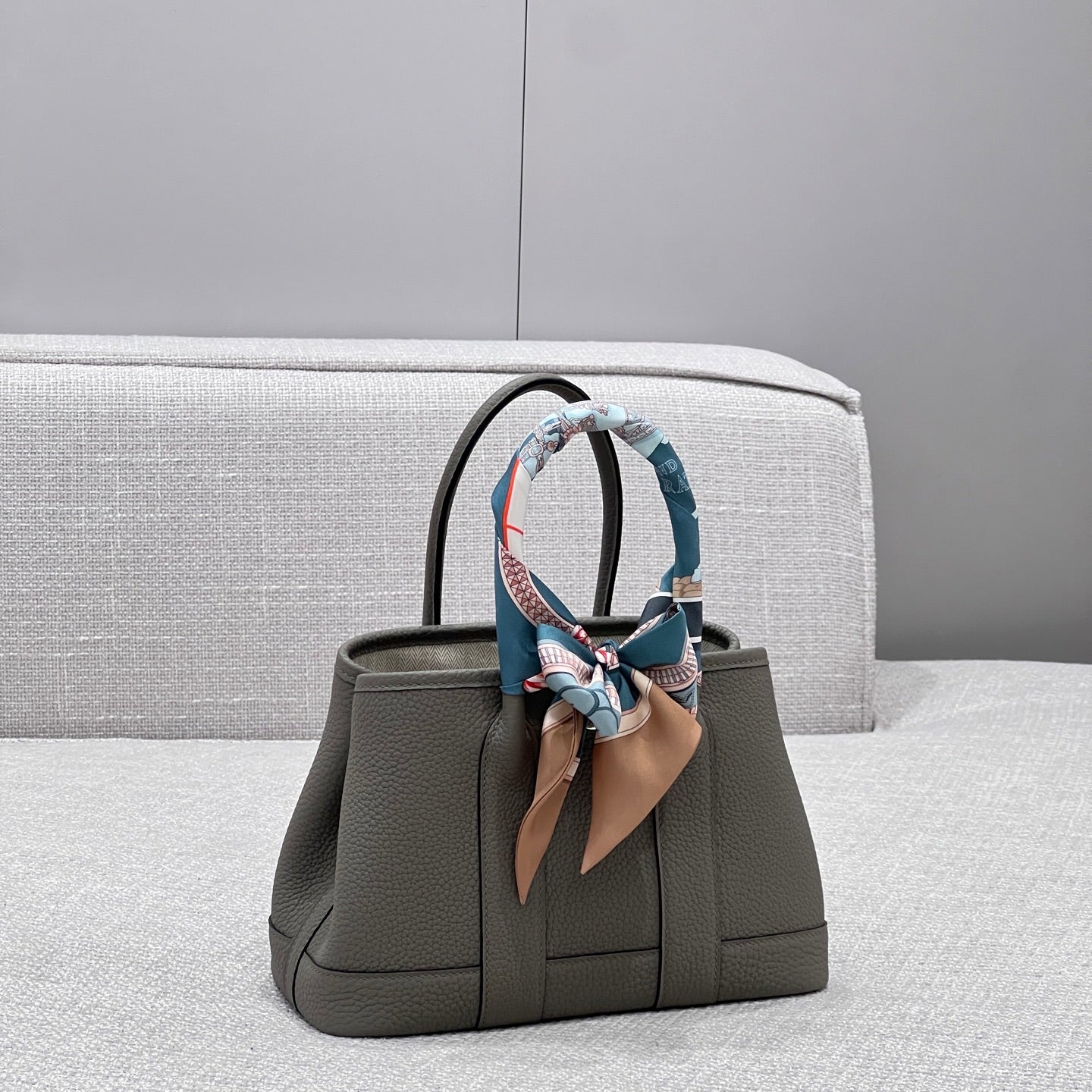 HERMES GARDEN PARTY 23CM IN GREY CALFSKIN