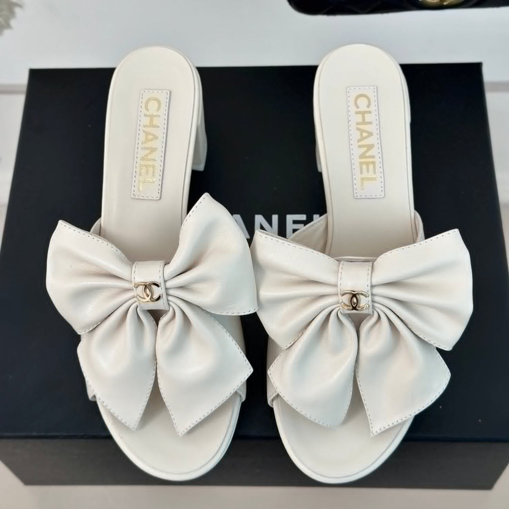 CHANEL Double  Big Bow High Heels Sheepskin White
